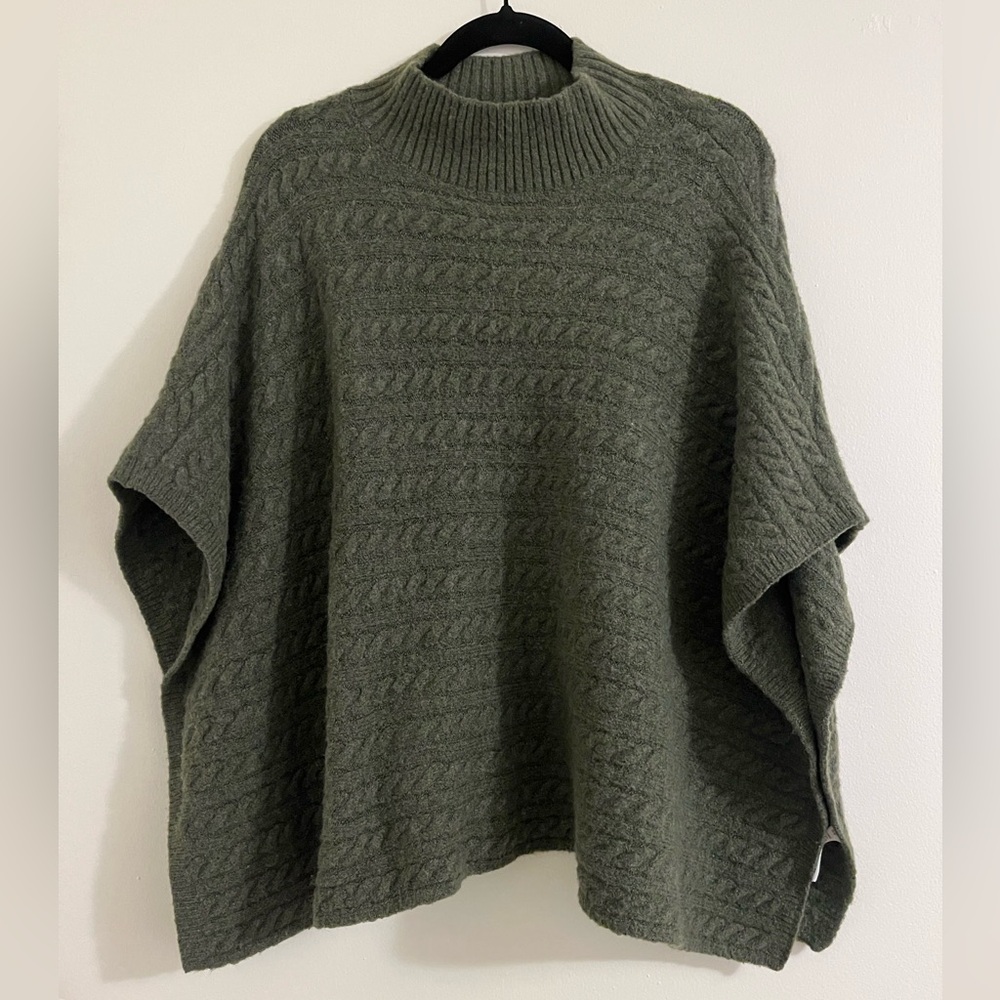 Beachlunchlounge Olive Green Cable Knit Women's Sweater Shawl Poncho